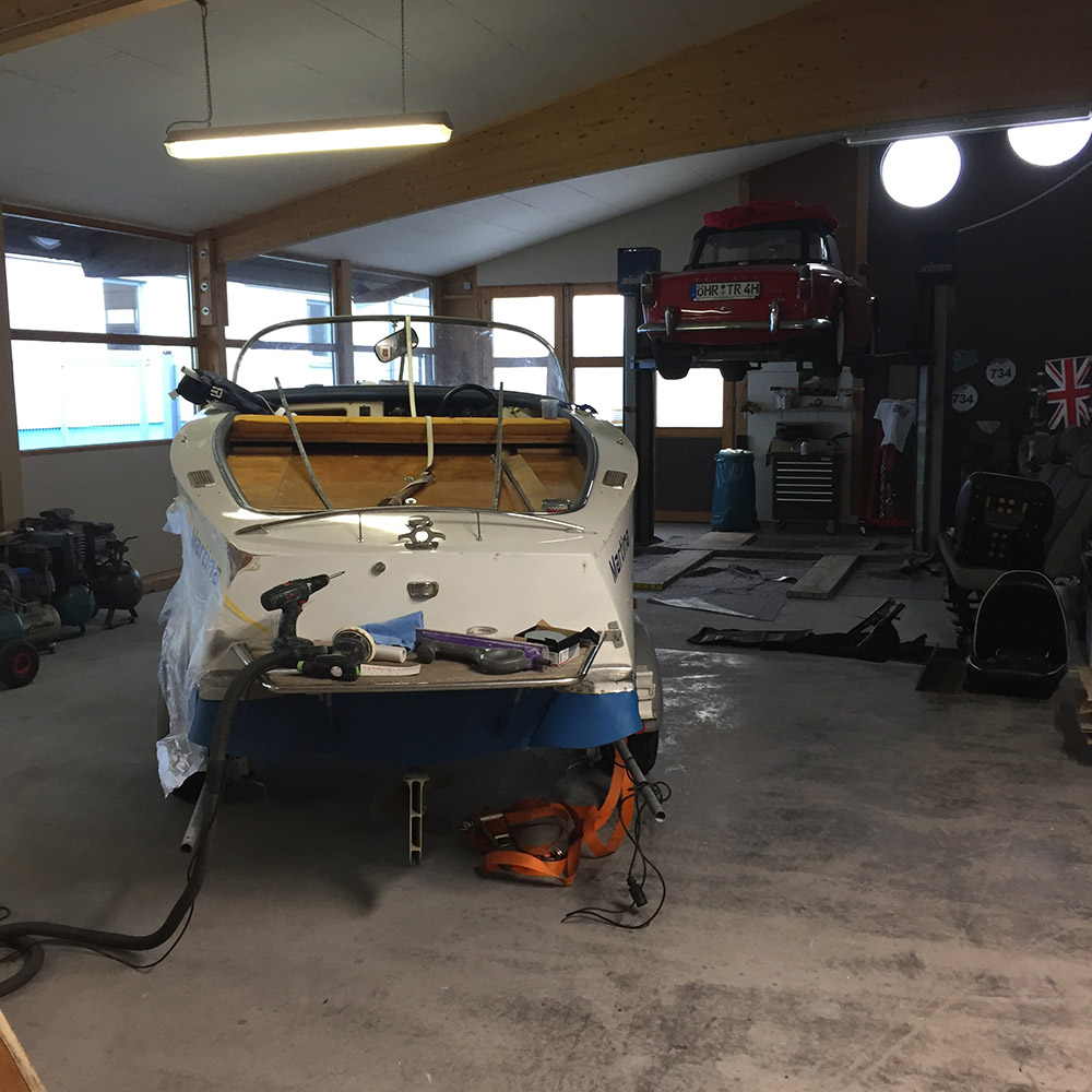Möbel und Restaurierung | Boot zur Restauration in unserer Werkstatt